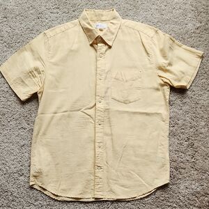 GAP Men's Light Yellow Casual Button Down Shirt
